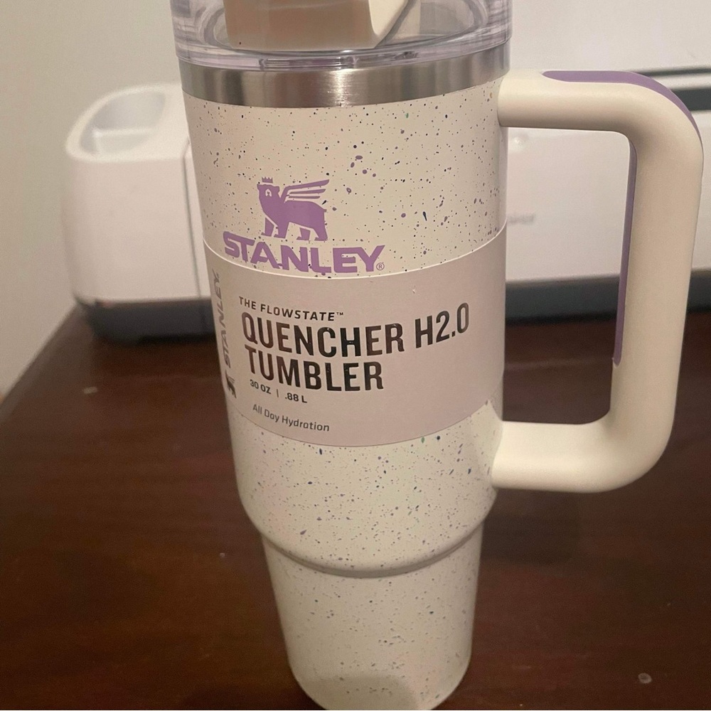 Stanley 30oz Cream Speckle in color Rare color!!!